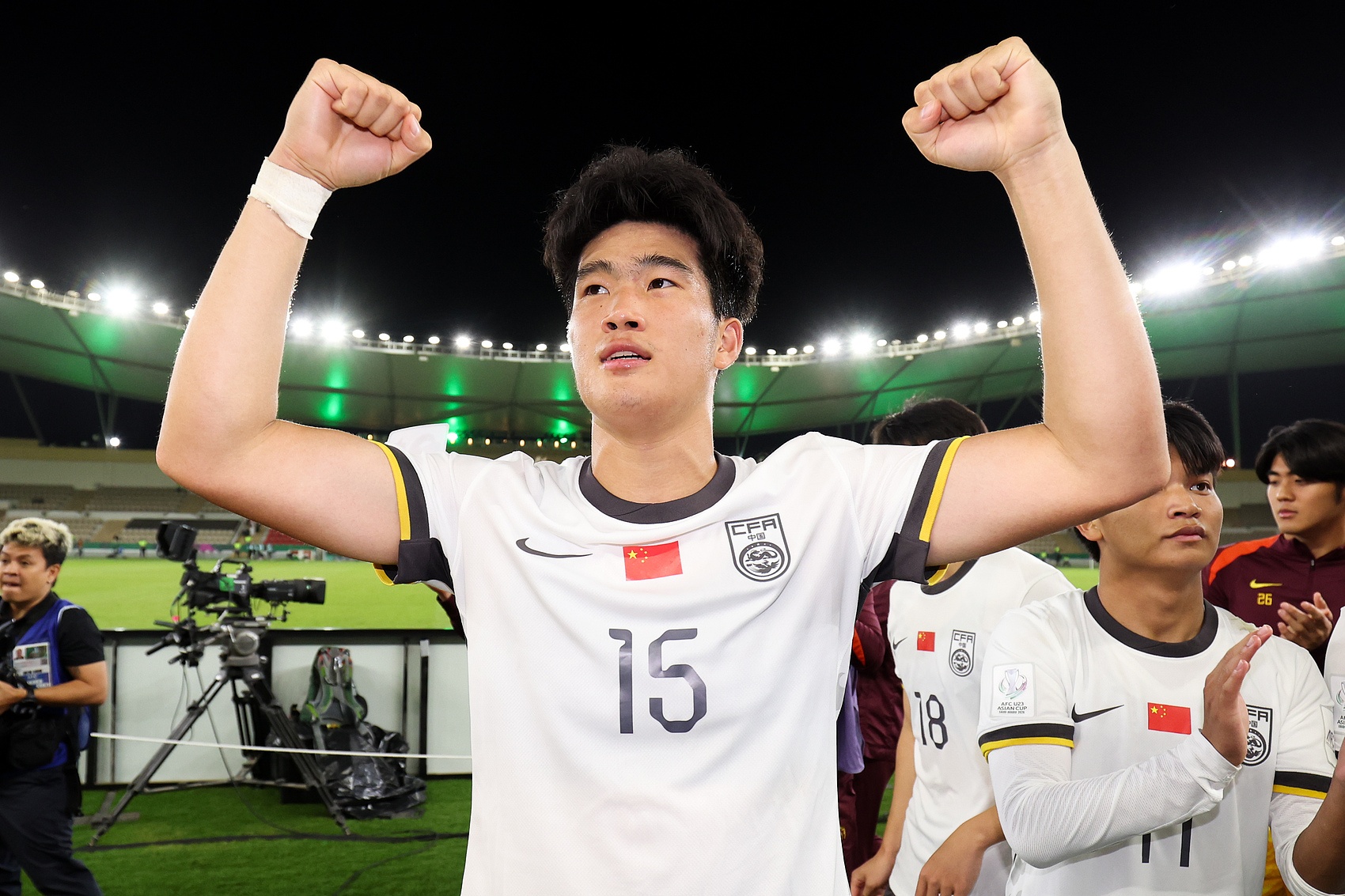 星空体育直播团队-U23国足的中卫不只是防守,还能出球和砸开越南铁桶阵